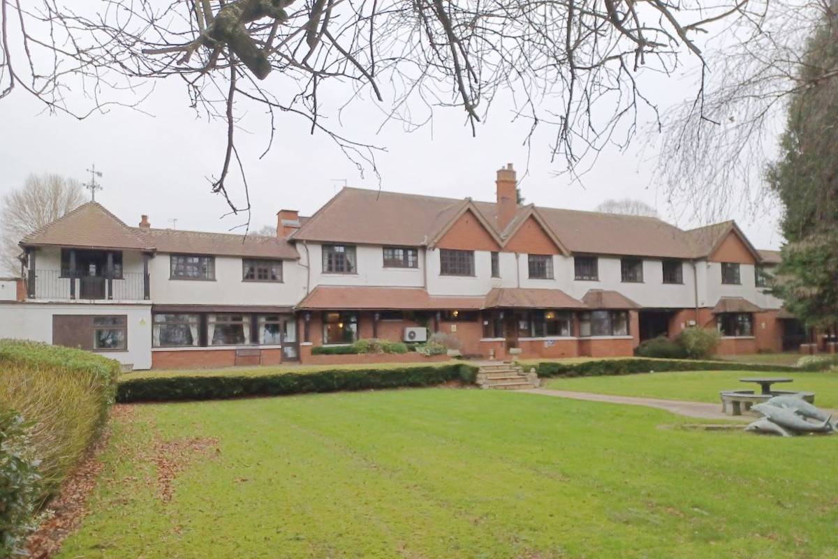 Country House Hotel Freehold Comes to Market