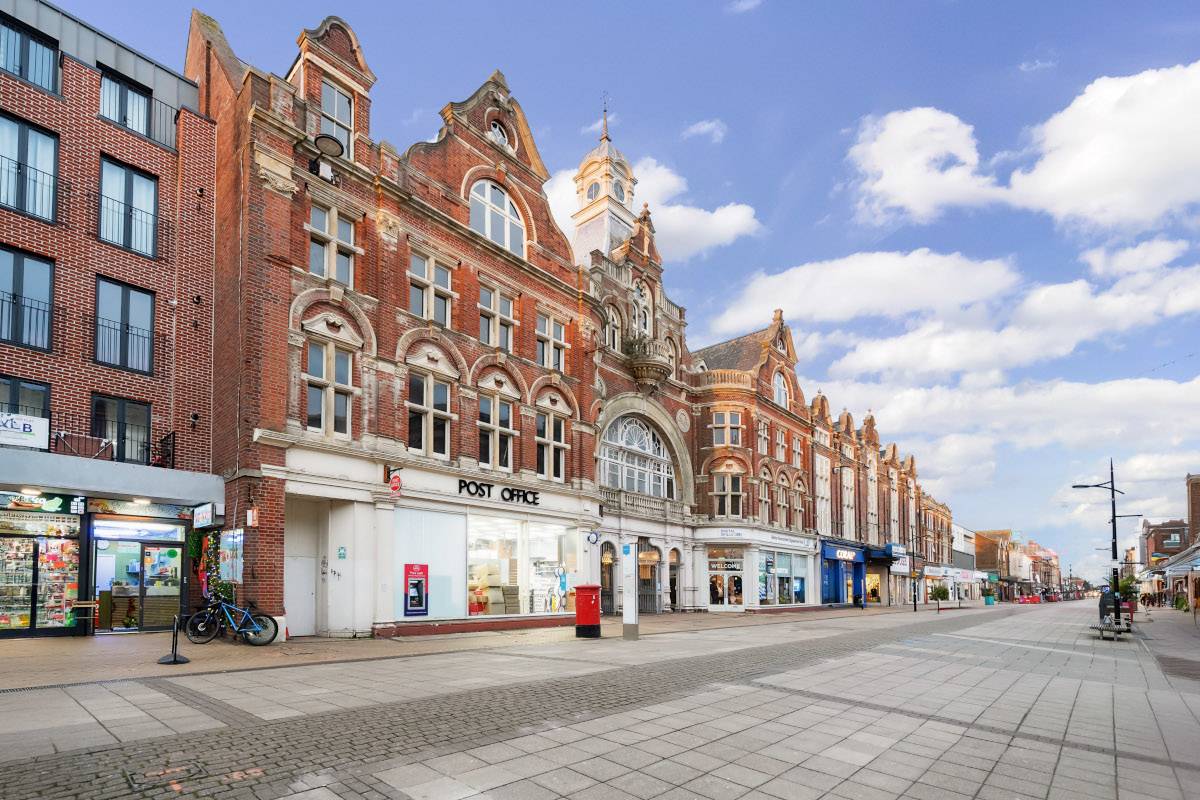 Royal Arcade & O2 Academy Freehold Hits Market